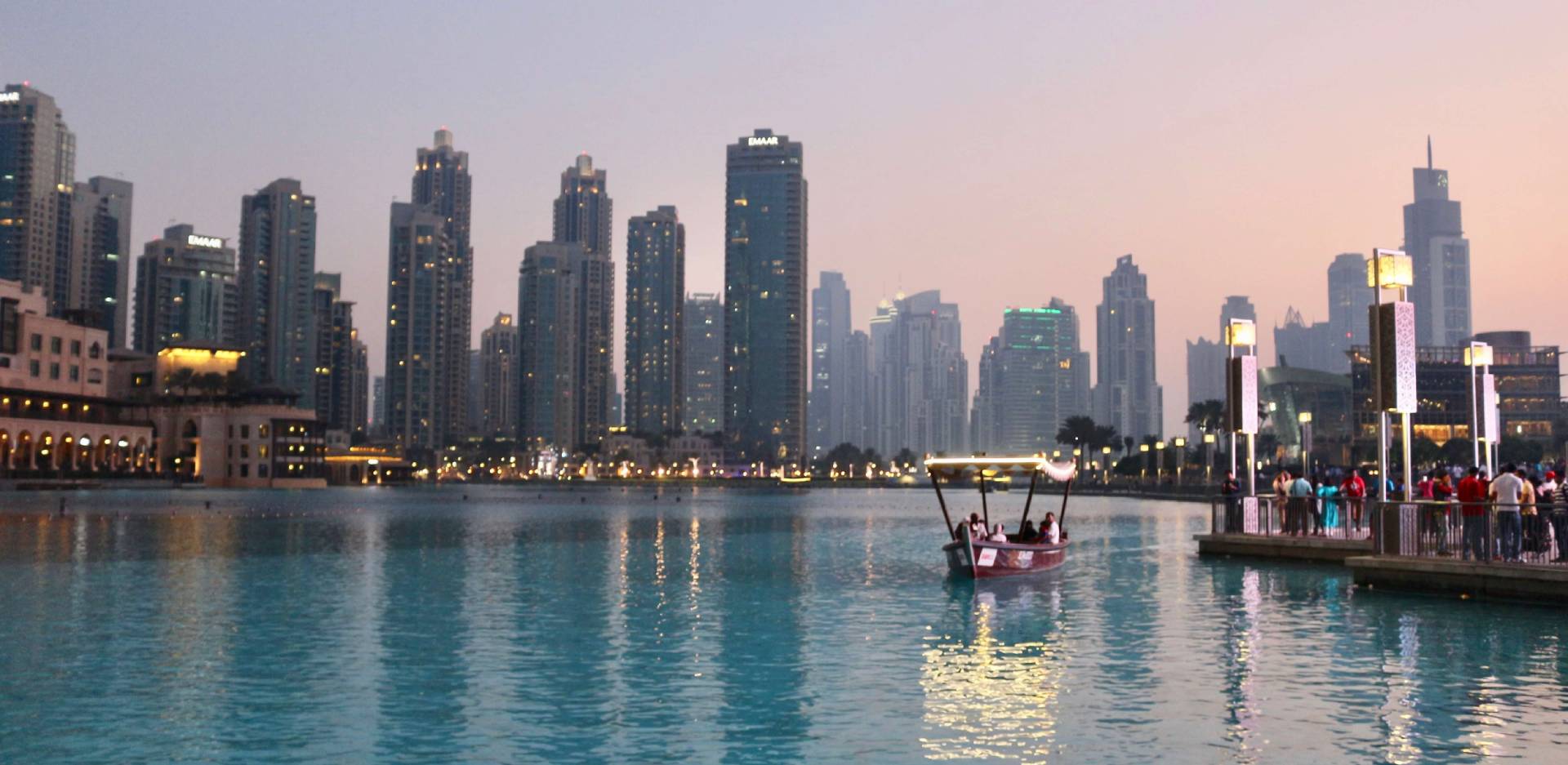 Visit DUBAI